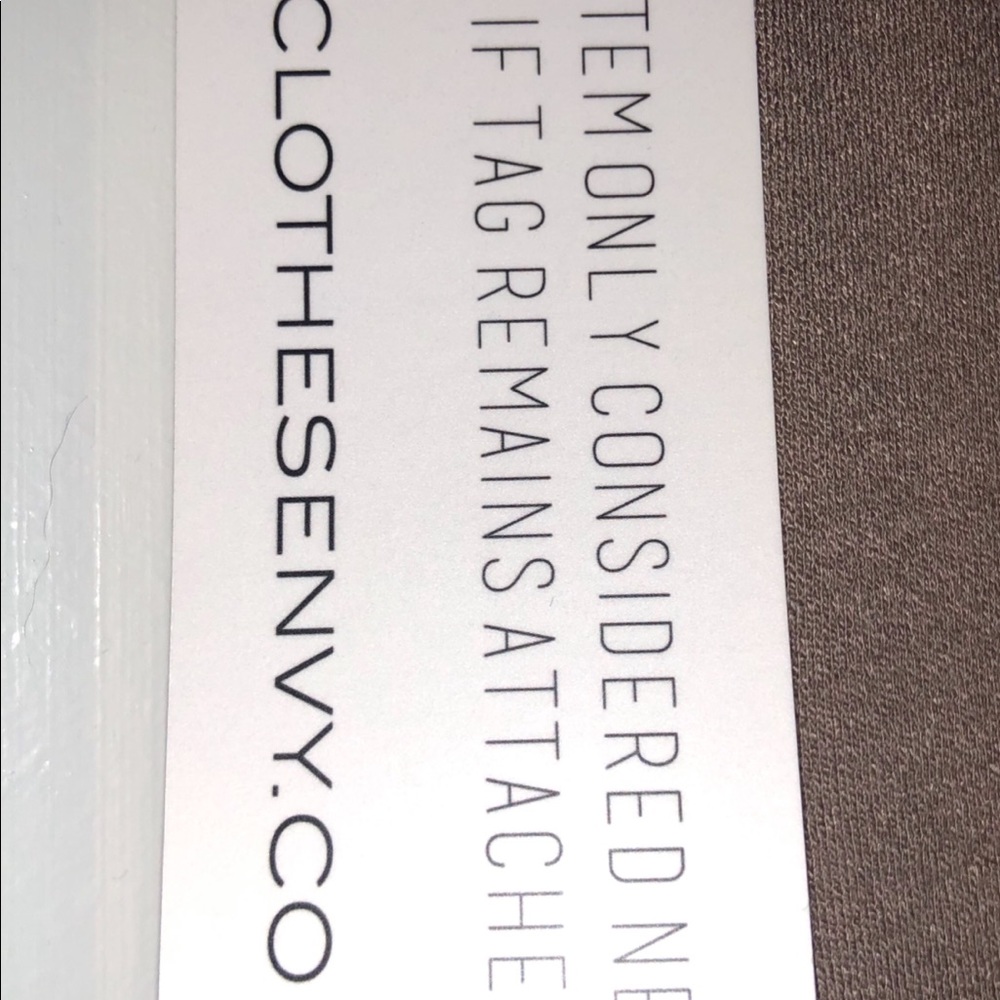 Clothesenvy.com - Picture 3 of 4
